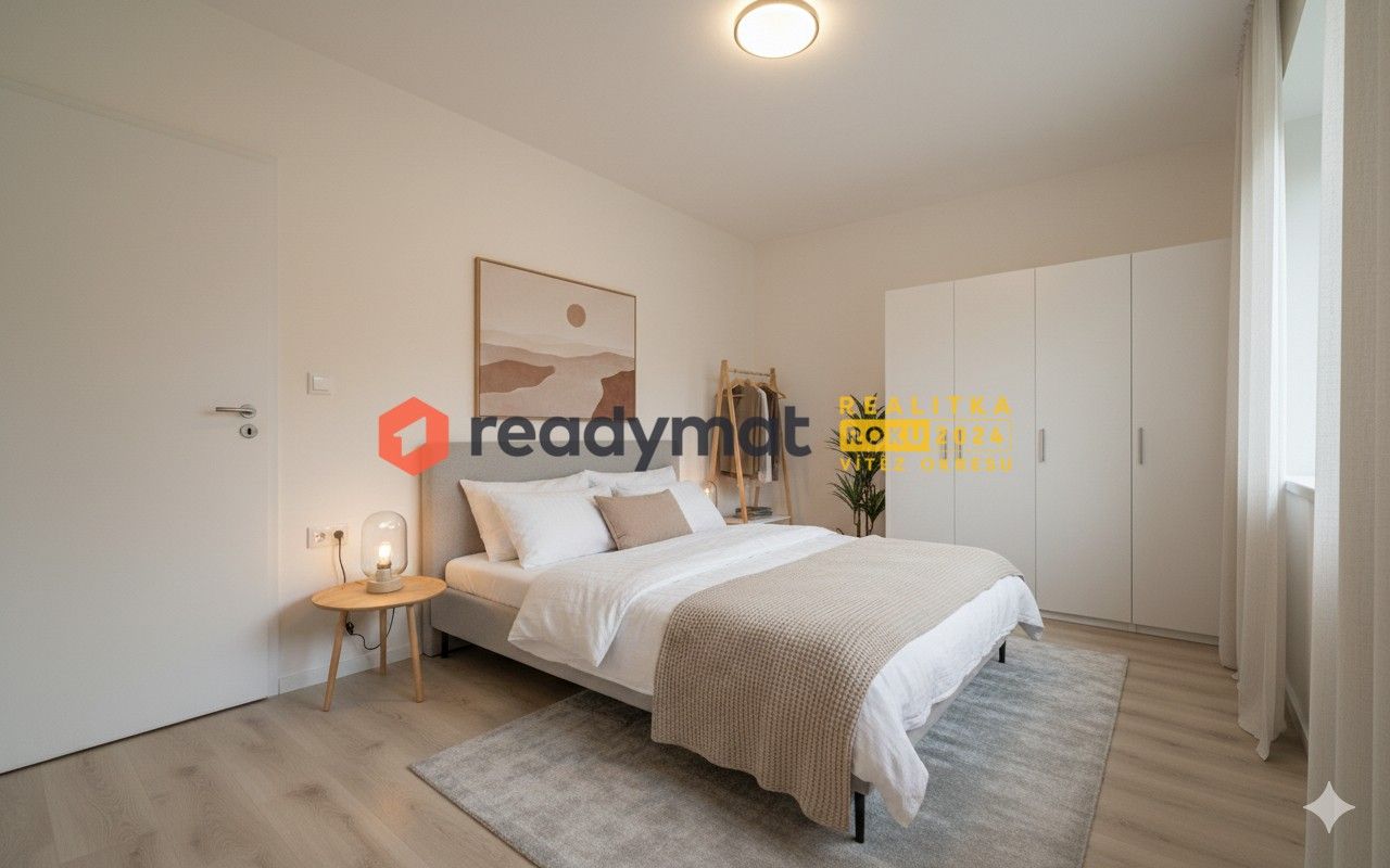 2+kk, tř. Dukelských hrdinů, Hodonín, 73 m²