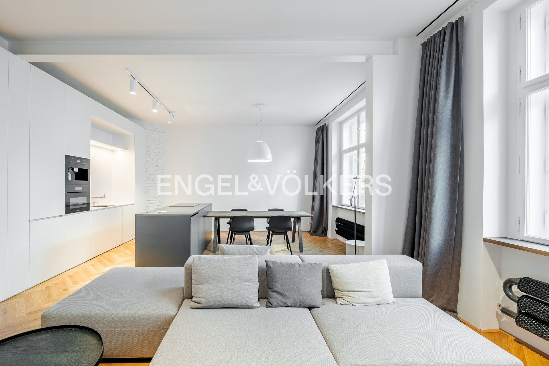 Pronájem byt 2+kk - Chodská 1181, Praha, 67 m²