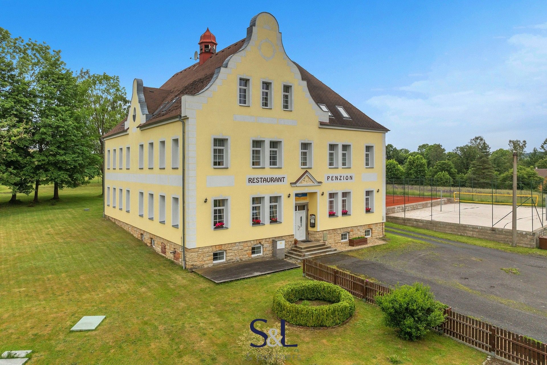 Ubytovací zařízení, 919 m²