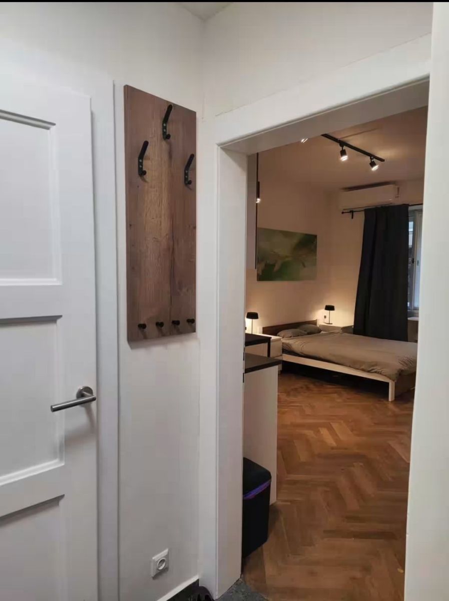 Byty, Žerotínova, Praha - Žižkov, 27 m² - 2