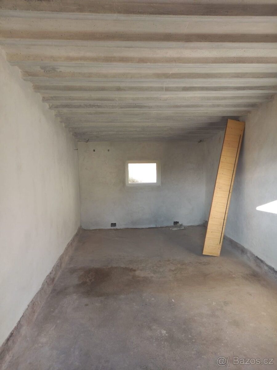 Garáže, Vrchlabí, 543 02