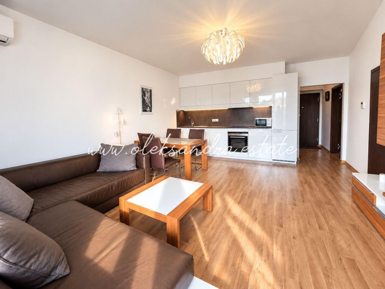 2+kk, V mezihoří, Praha, 58 m²