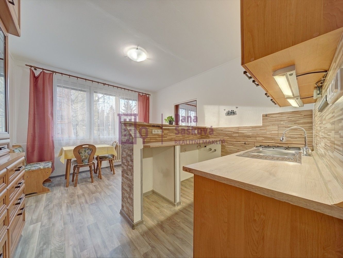 Pronájem byt 1+1 - sídliště Vajgar, Jindřichův Hradec, 39 m²