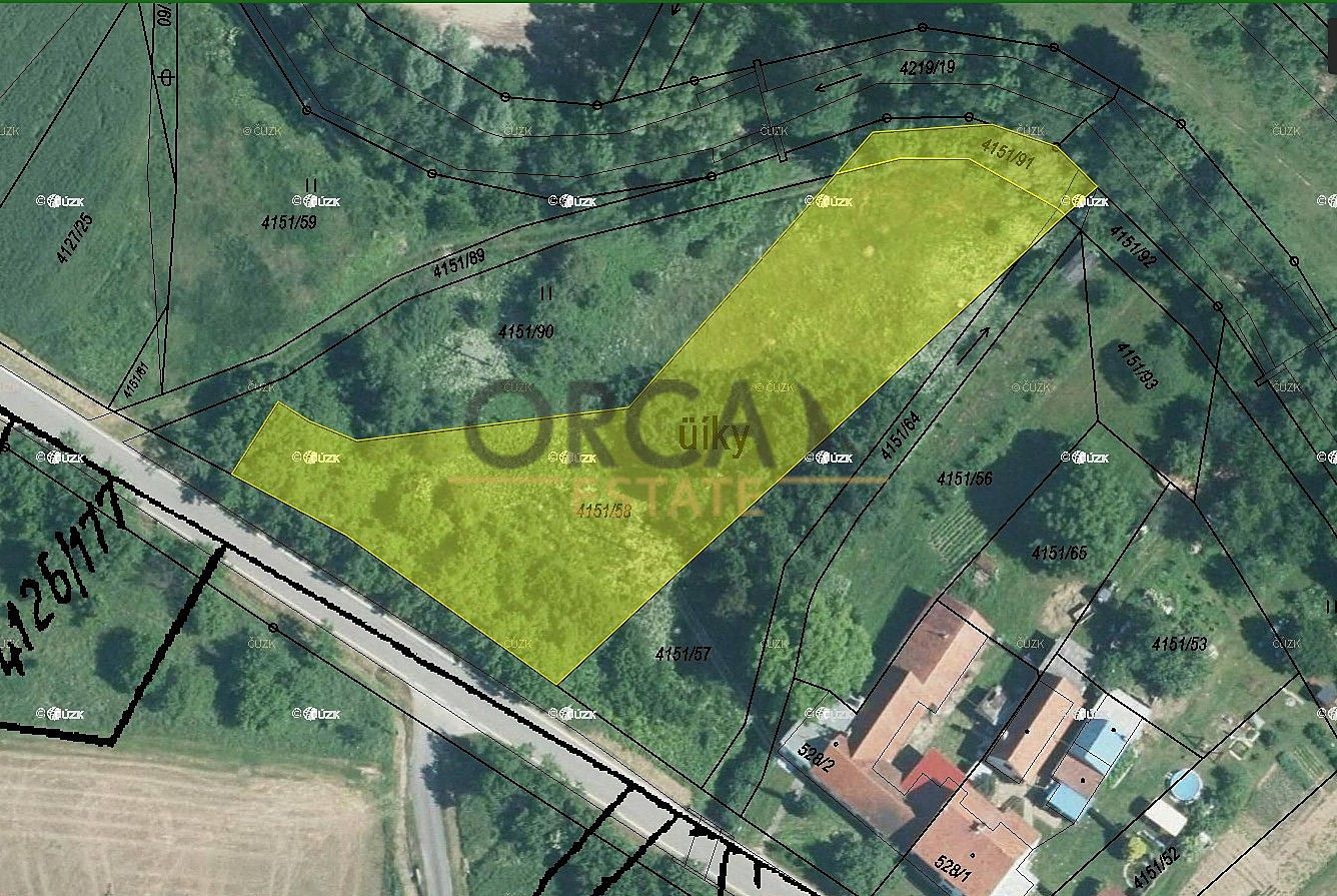 Zemědělský pozemek, 1 216 m²