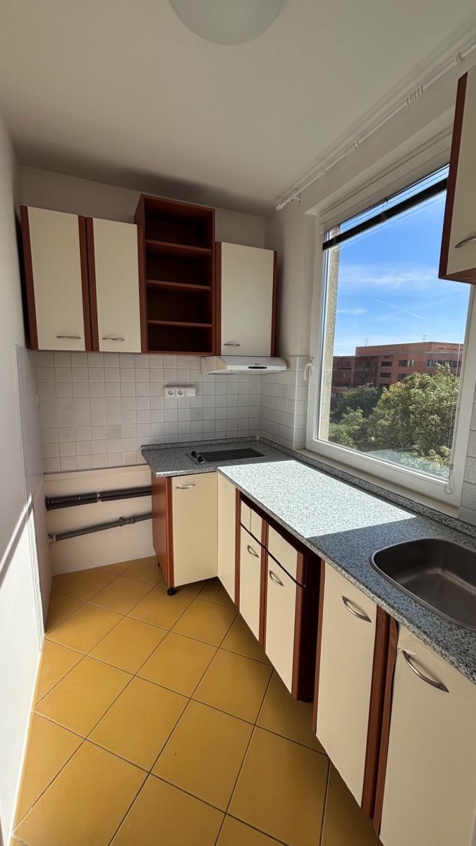 Pronájem byt 1+1 - Mazurská, Praha - Troja, 30 m² - 2