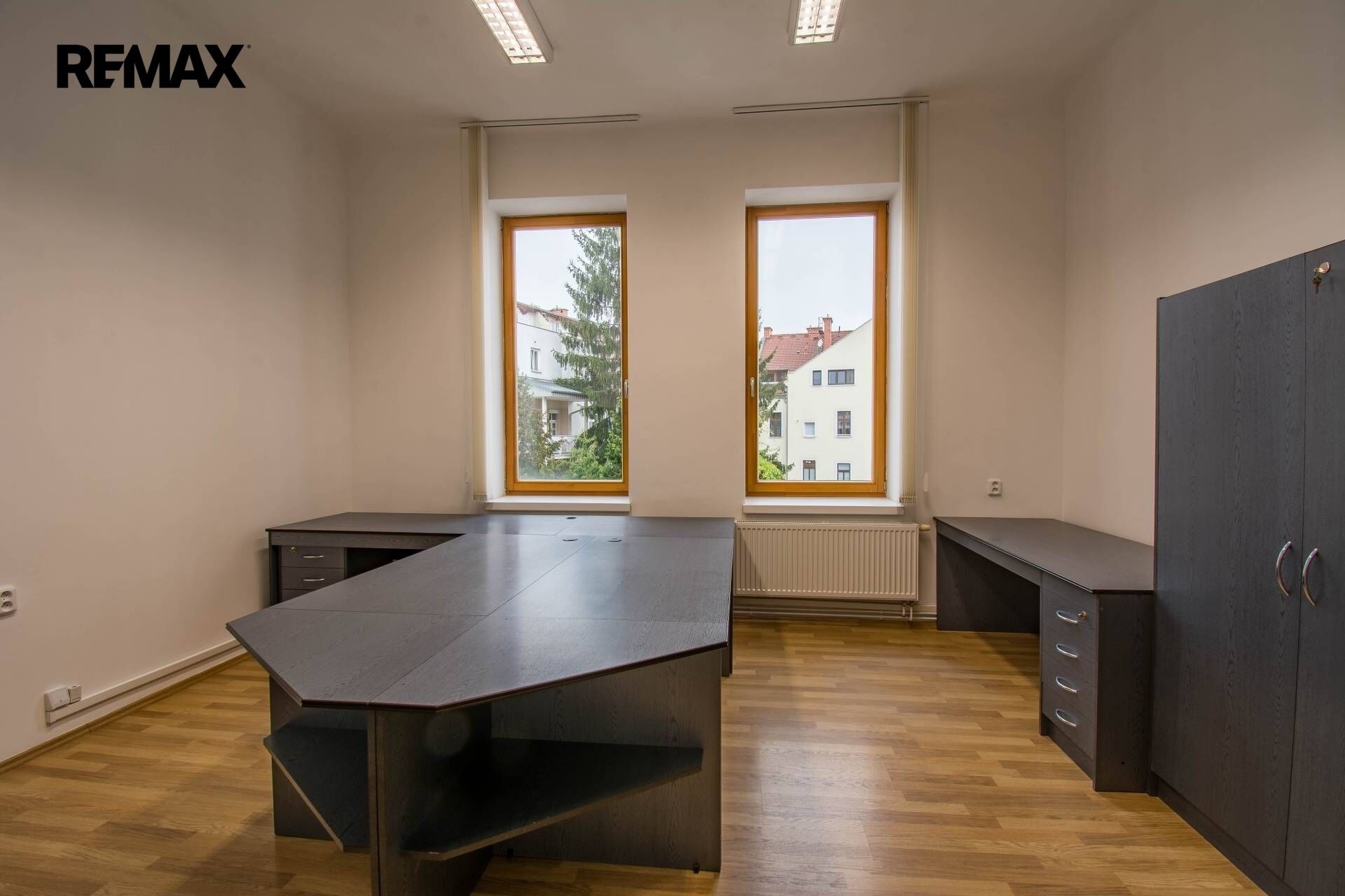 Pronájem kancelář - Československé armády 383, Hradec Králové, 61 m² - 5