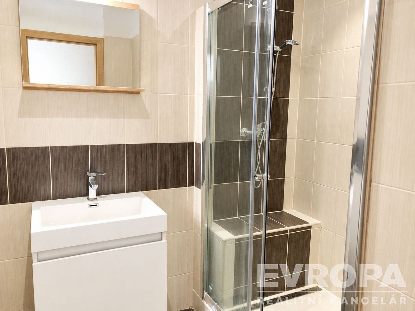 Pronájem byt 3+1 - Manětínská, Plzeň - Bolevec, 76 m² - 2