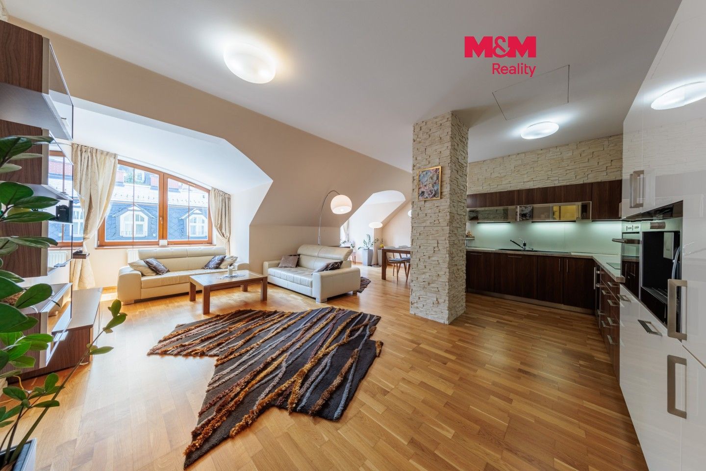 3+kk, Moravská, Karlovy Vary, 111 m² - 1