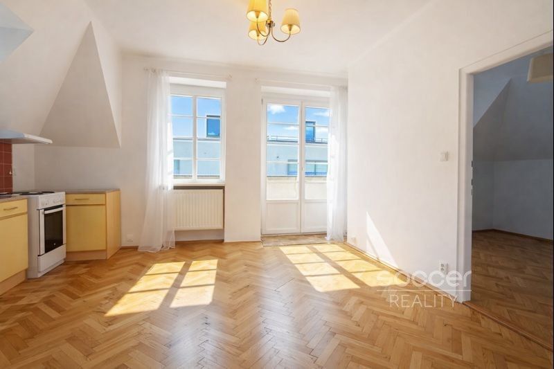 2+kk, Pravá, Praha, 50 m²