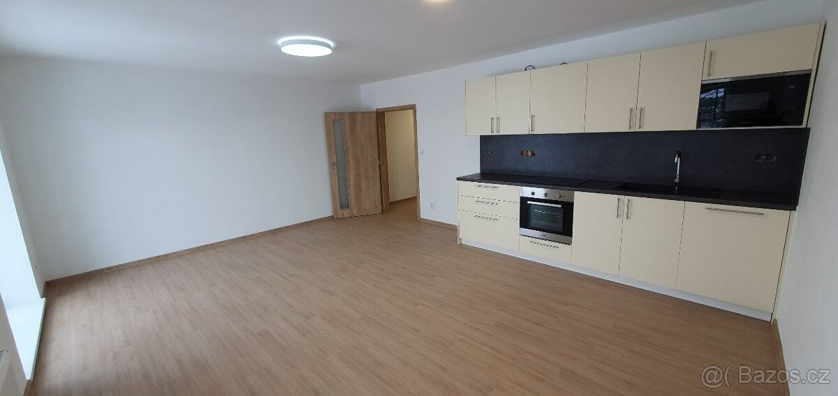 Pronájem byt - Velká Bíteš, 595 01