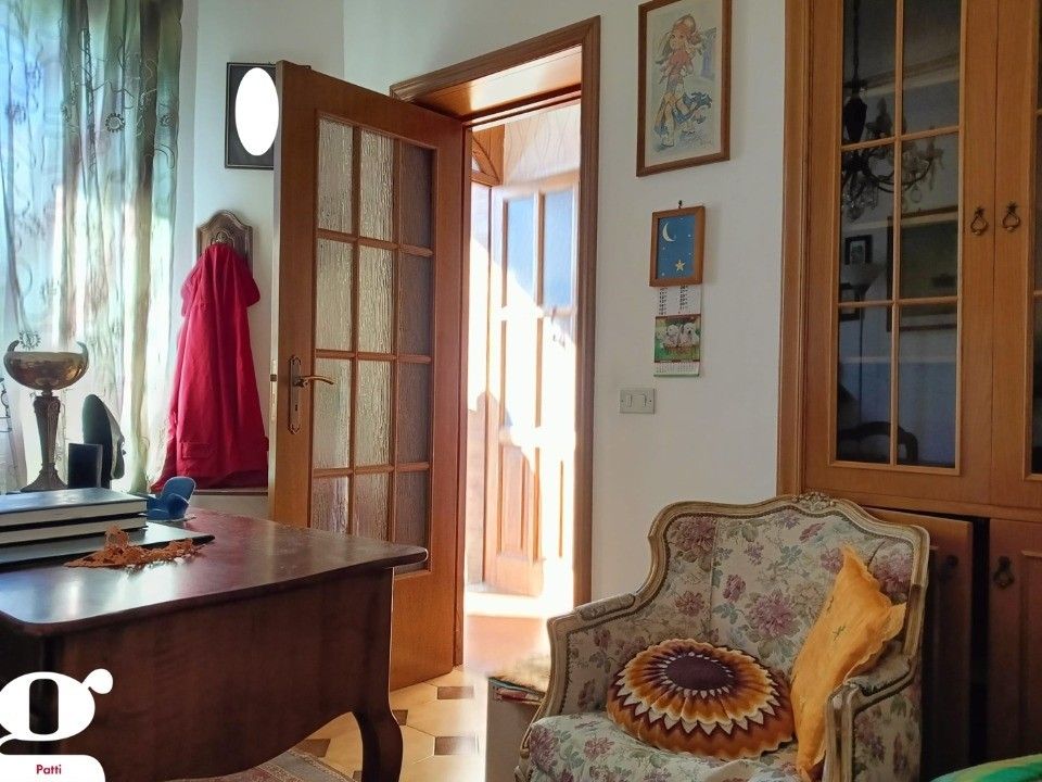 Byty, 987 66, Zahraničí