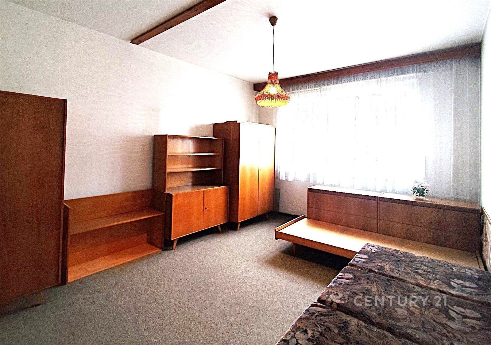 Pronájem byt 2+1 - Topolová, Praha, 52 m²