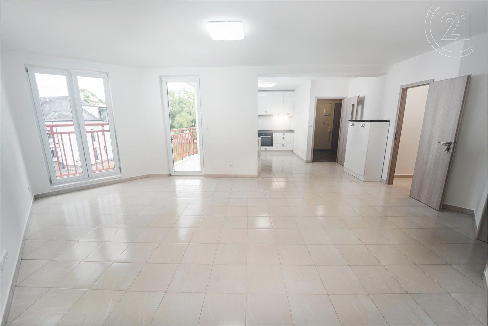 Prodej byt 2+1 - Kpt. Jaroše, Břeclav, 75 m²