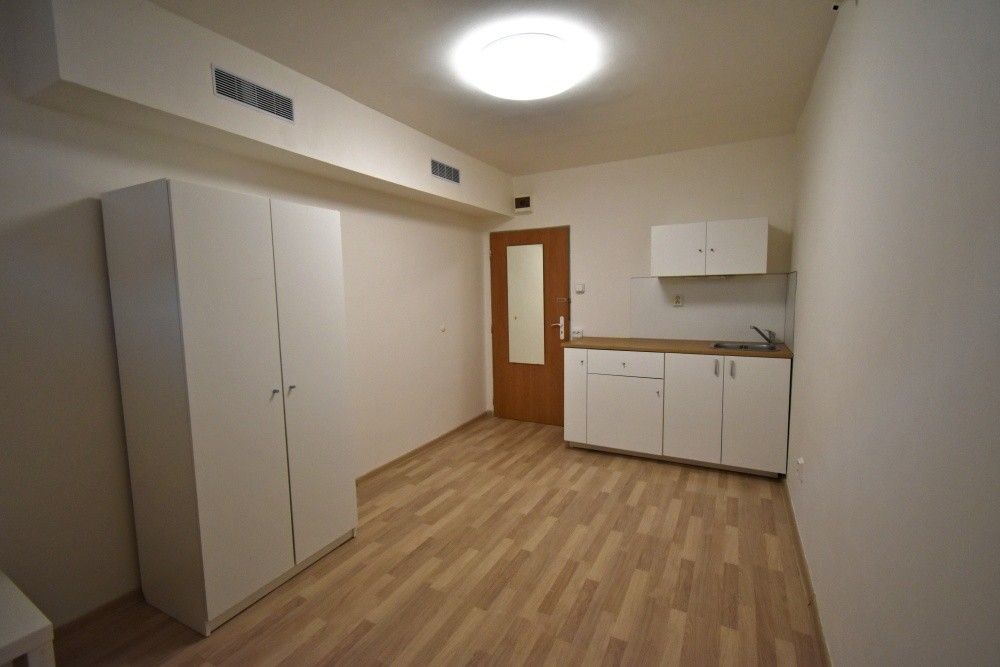 Prodej byt - Praha, 100 00, 17 m²