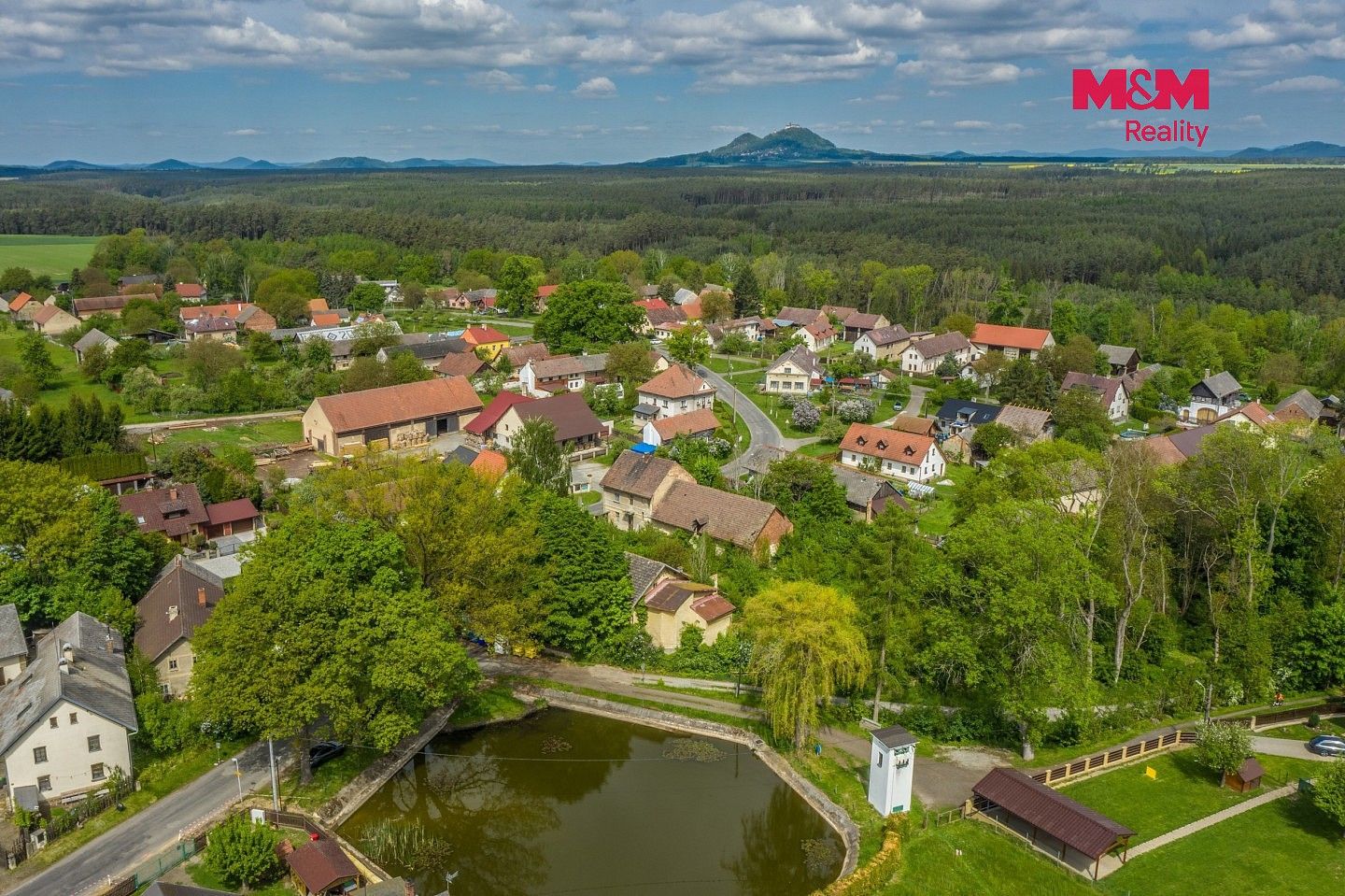 Rodinné domy, Bělá pod Bezdězem - Březinka, okres Mladá Boleslav, Středočeský kraj, 300 m² - 2