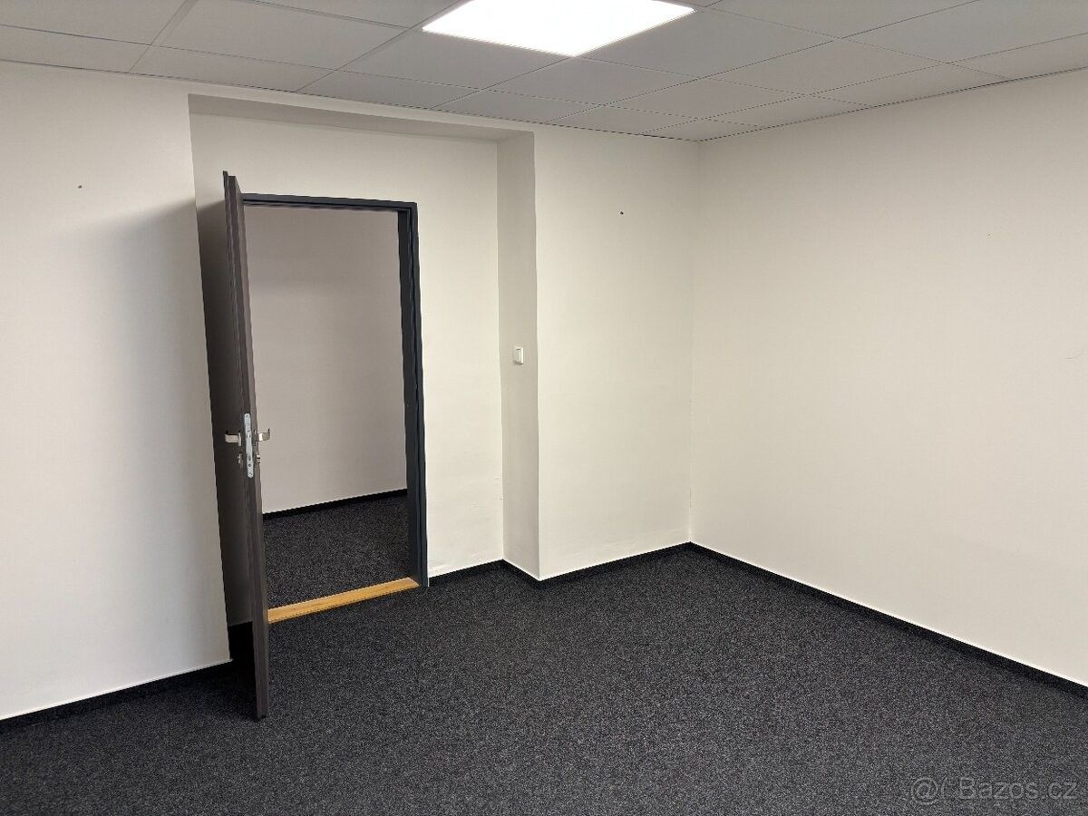 Pronájem kancelář - Třinec, 739 61