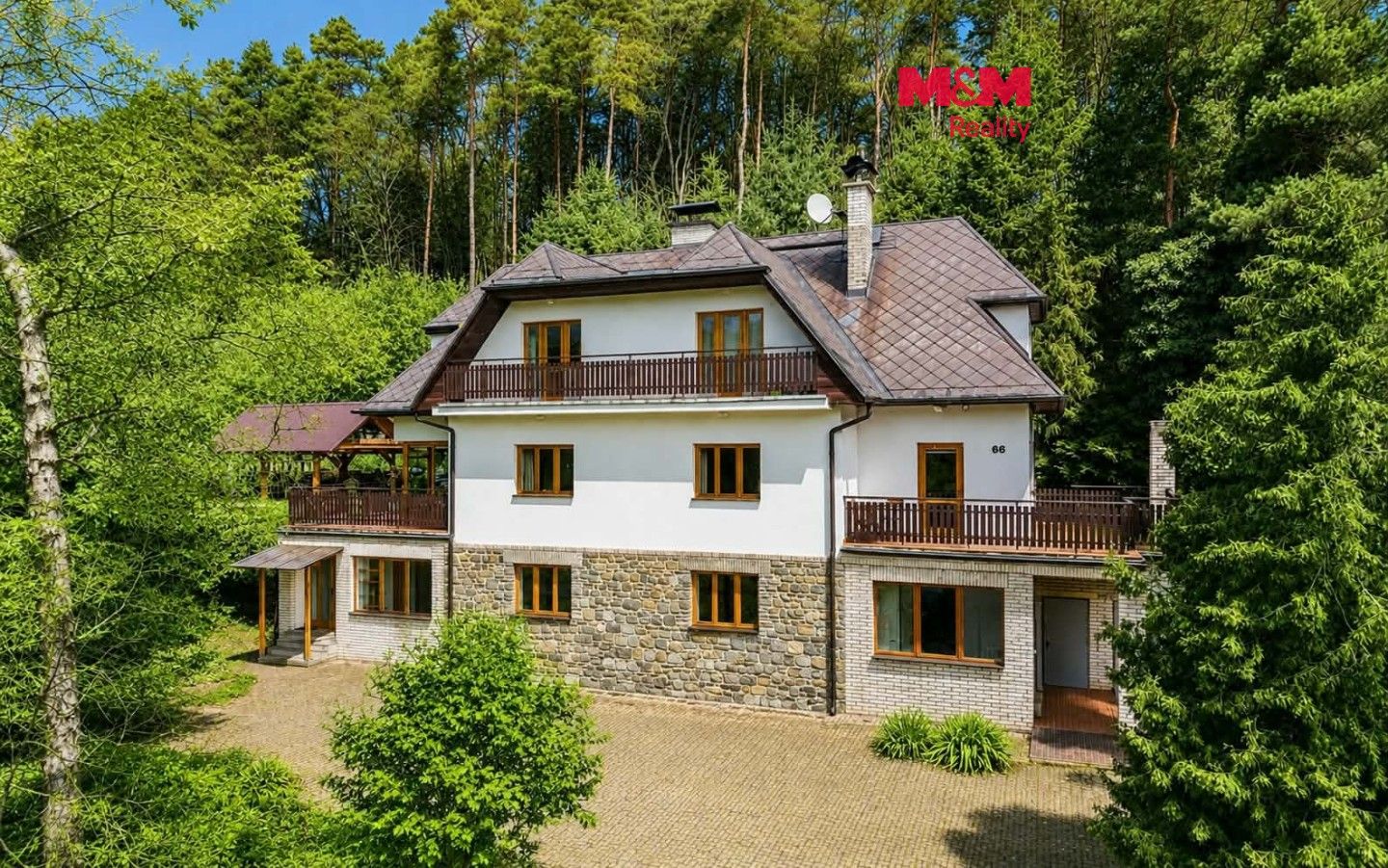 Rodinné domy, Nad rybníkem, Mnichovice, 312 m² - 1