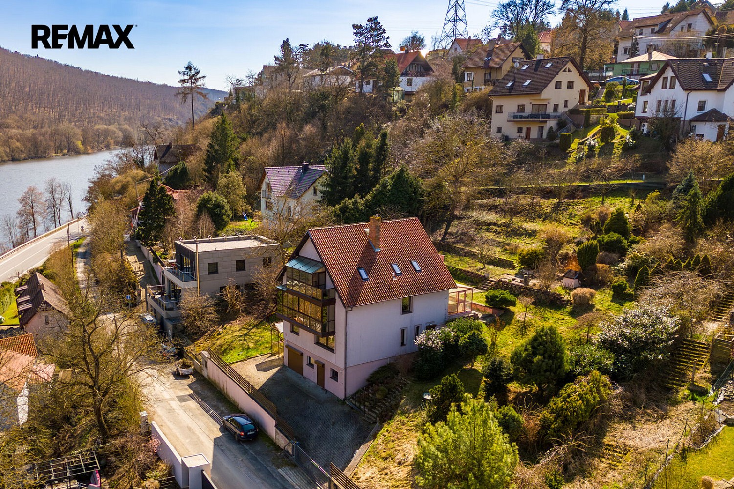 Rodinný dům · 300 m² · Měchenice, okres Praha-západ - 3