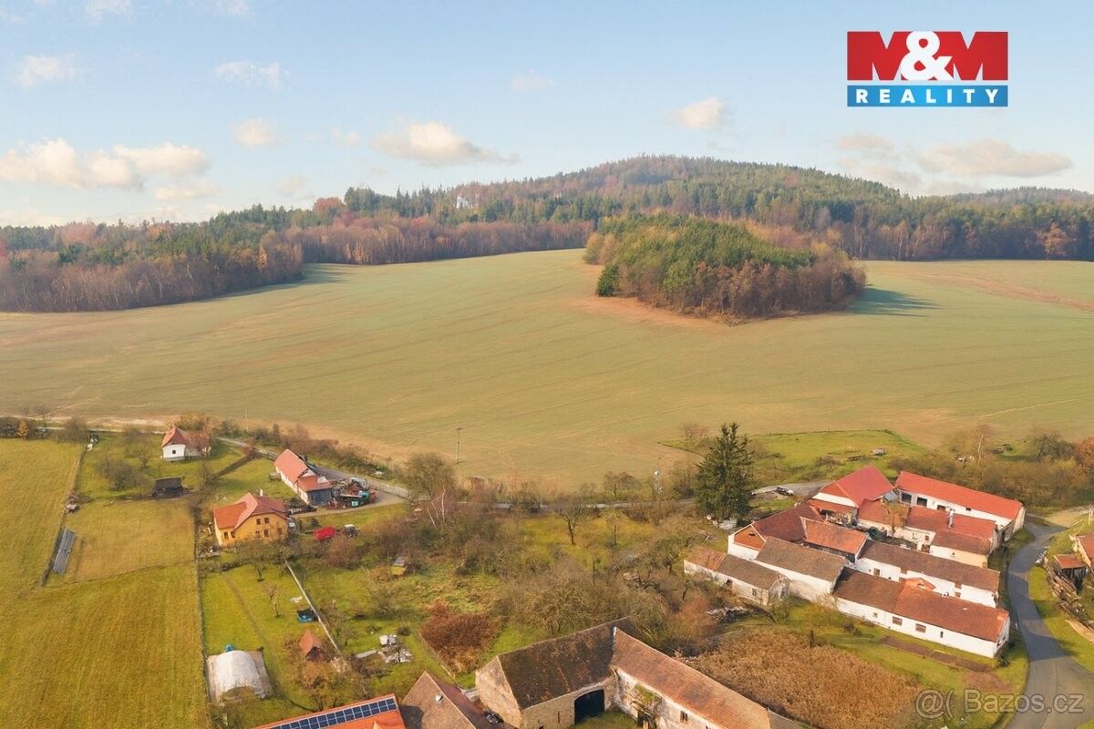 Prodej pozemek pro bydlení - Velešín, 382 32