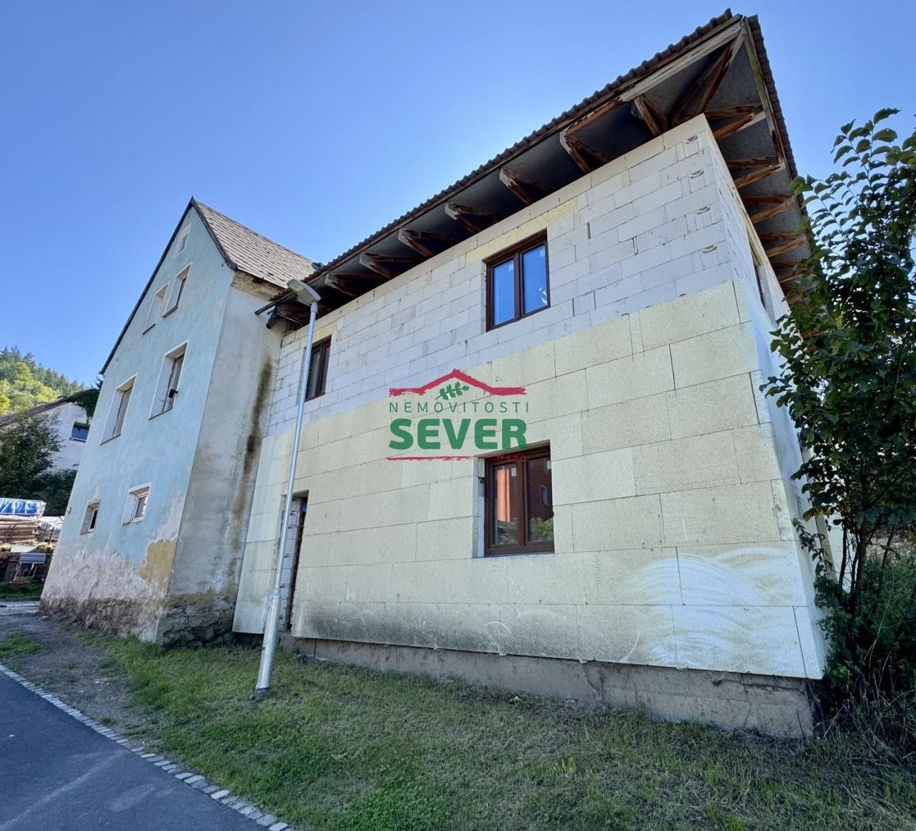 Rodinné domy, Tovární, Loket, 150 m² - 1