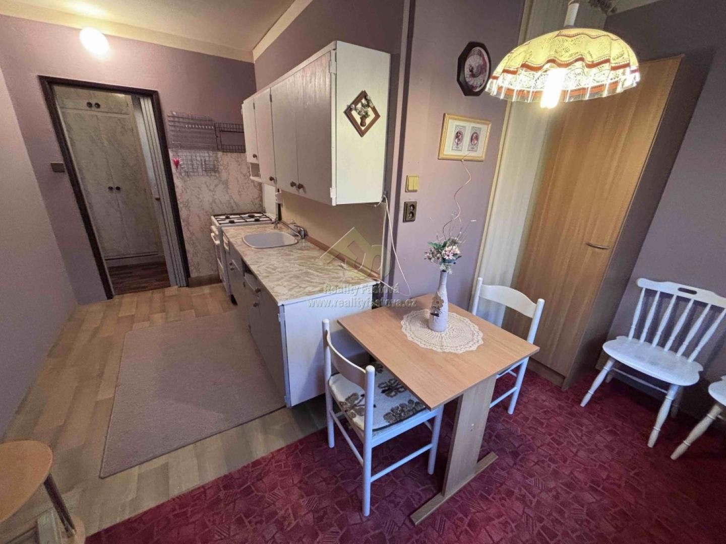 1+1, Josefa Knihy, Rokycany, 40 m²