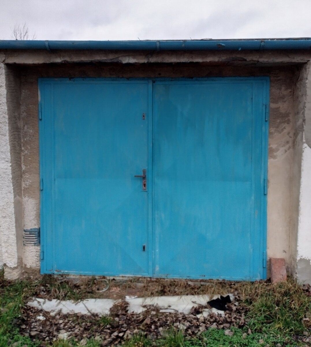 Garáže, Hodonín, 695 01