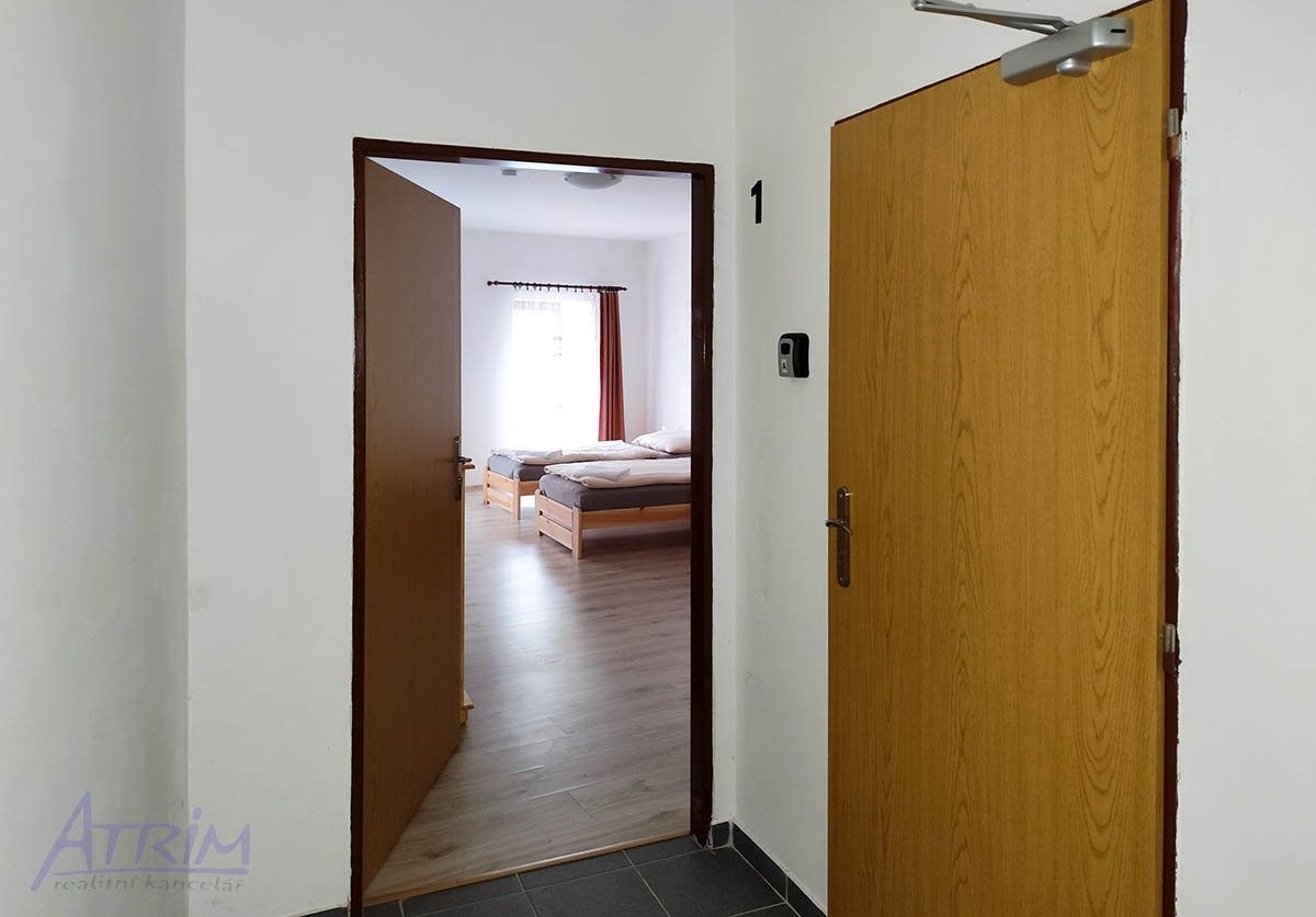 Ubytovací zařízení · 600 m² · nám. Svobody 479, Javorník - 3