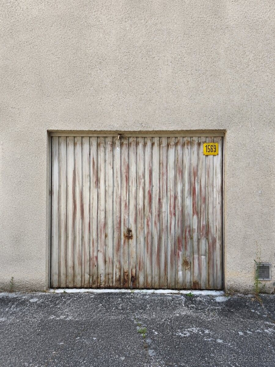 Garáže, Tábor, 390 03