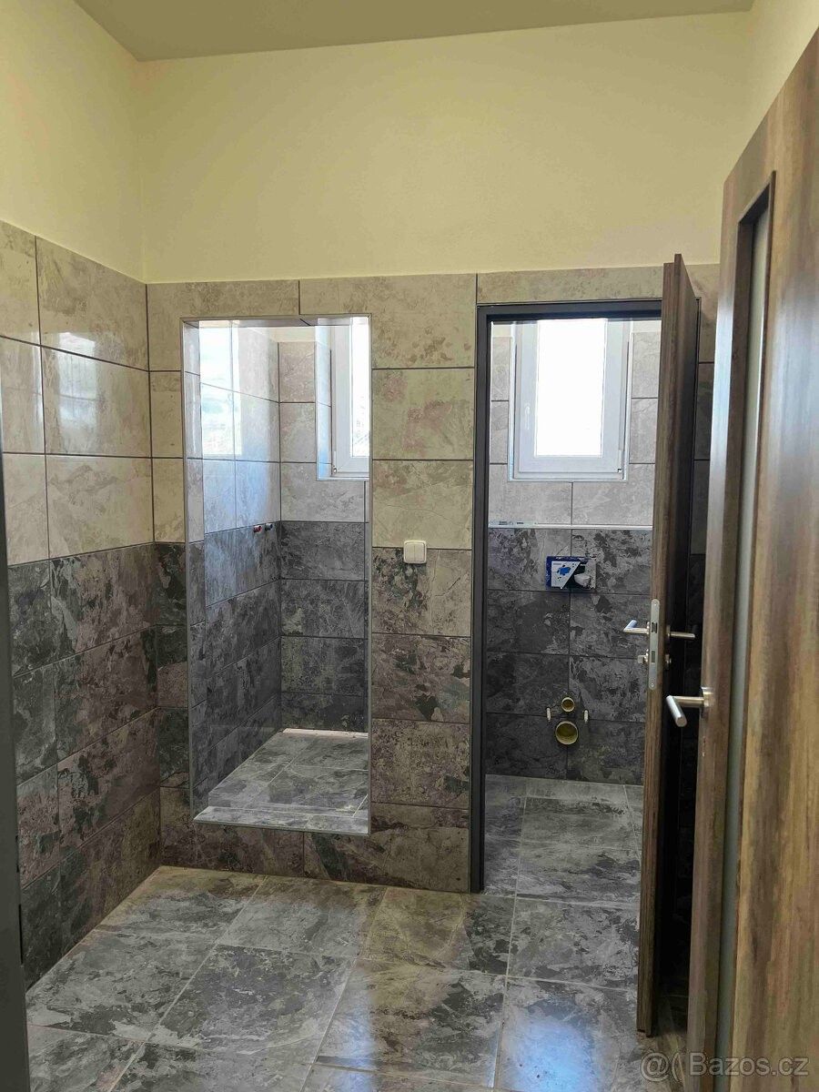 Pronájem kancelář - Moravany u Brna, 664 48