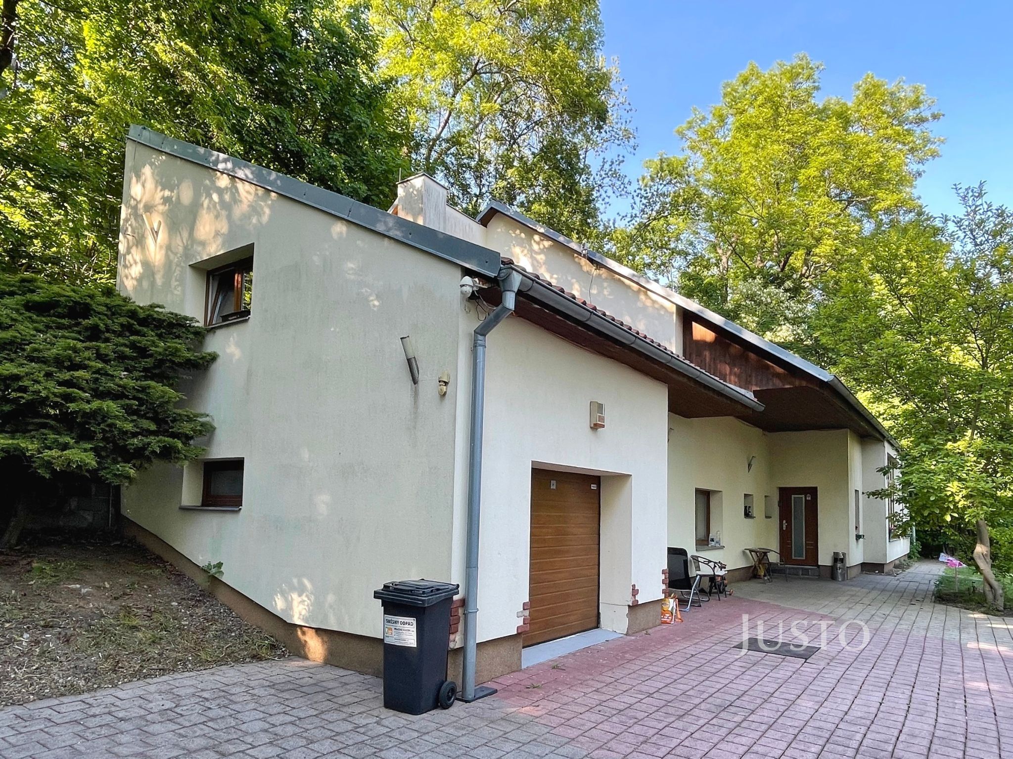 Prodej rodinný dům - Nad konečnou, Praha, 250 m²