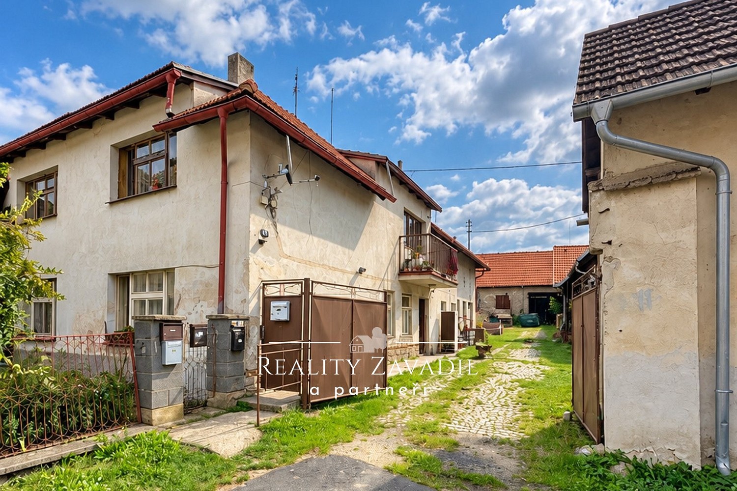 Rodinné domy, Doubek, okres Praha-východ, 350 m² - 1