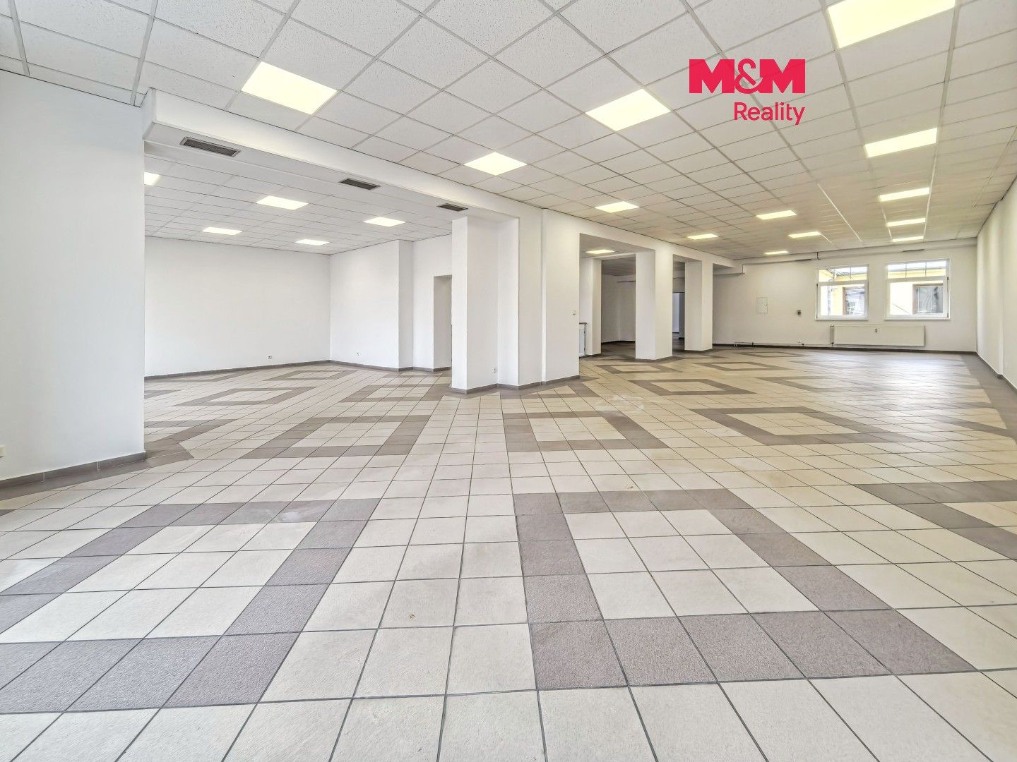 Kanceláře, Mírové nám., Ústí nad Orlicí, 56 m² - 1