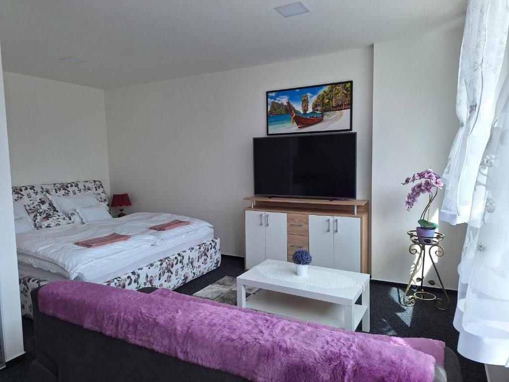 Byty, Tanvald, 468 41 - 1