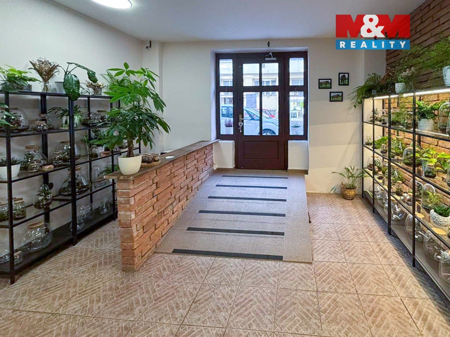 Prodej obchodní prostory - Přístavní, Praha, 47 m²