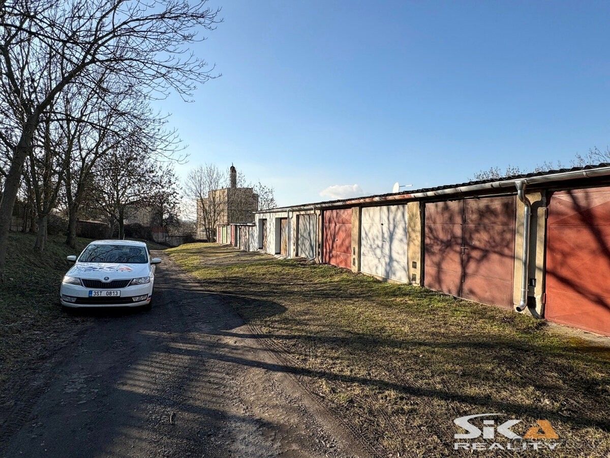 Garáže, Louny, 440 01