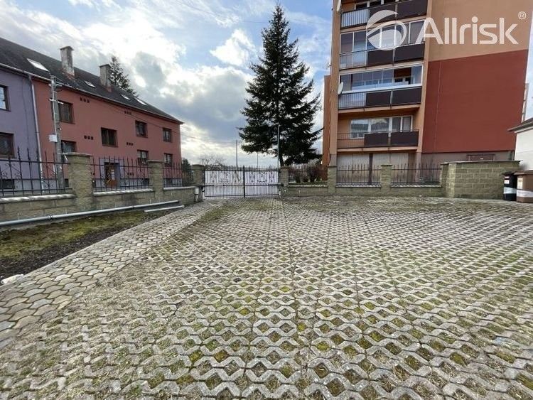 Ostatní, náměstí Jana Zajíce, Vítkov, 12 m² - 1