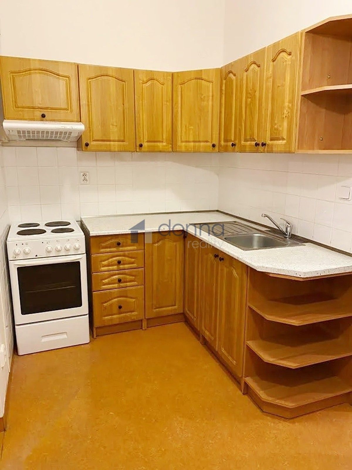 Pronájem byt 1+kk - Grafická, Praha, 37 m²