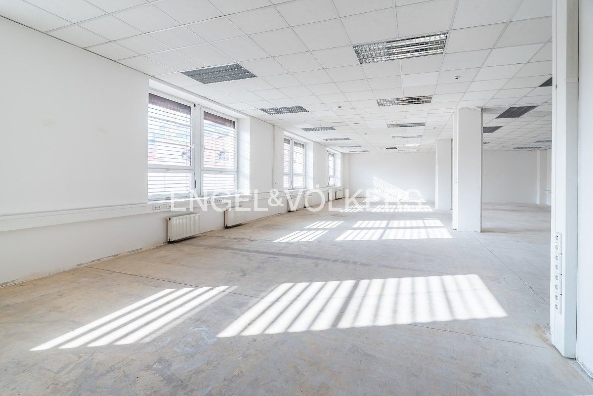Kancelář · 1 499 m² · Sokolovská 131, Praha Karlín - 4