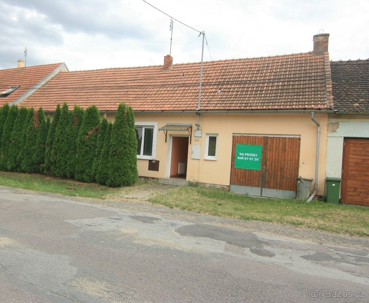 Prodej rodinný dům - Břežany u Znojma, 671 65