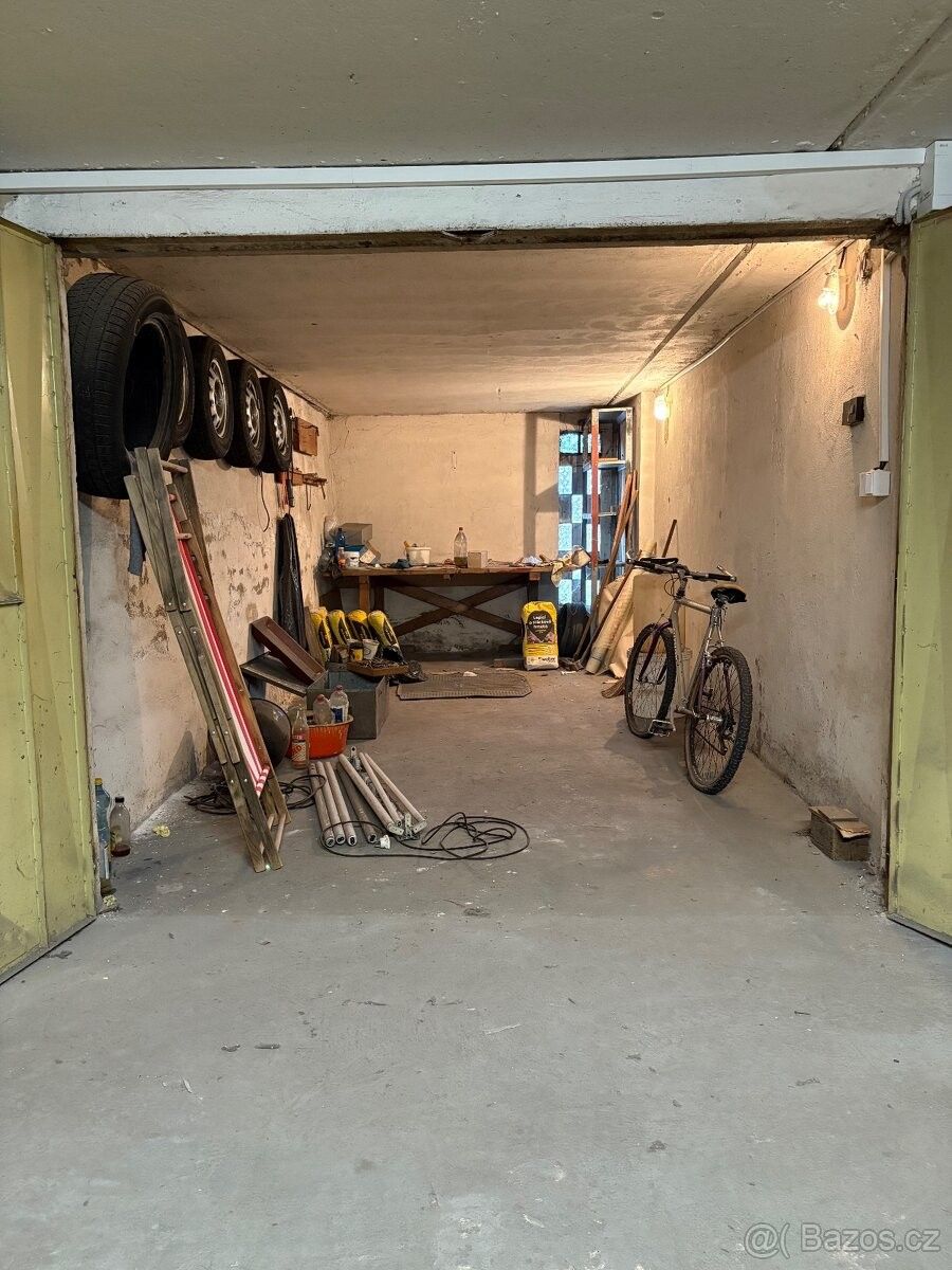 Pronájem garáž - Kladno, 272 01