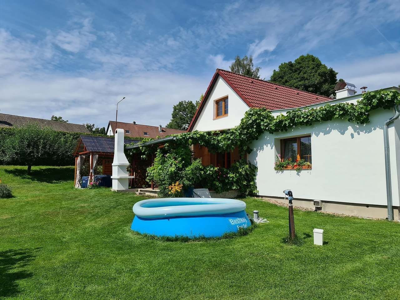 Chaty, Černovice - Dobešov u Černovic, Kraj Vysočina