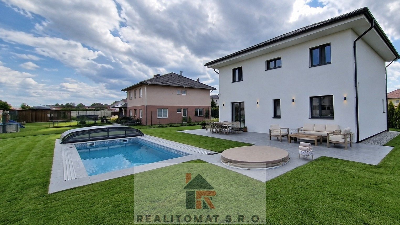 Prodej rodinný dům - Polerady, okres Praha-východ, Středočeský kraj, 190 m² - 2
