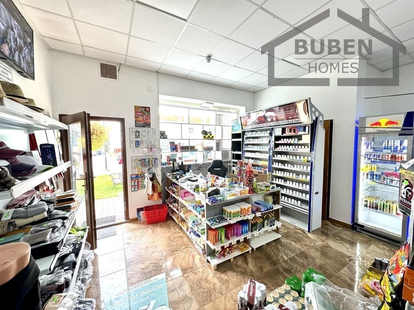 Pronájem obchodní prostory - náměstí Republiky, Bor, 70 m²