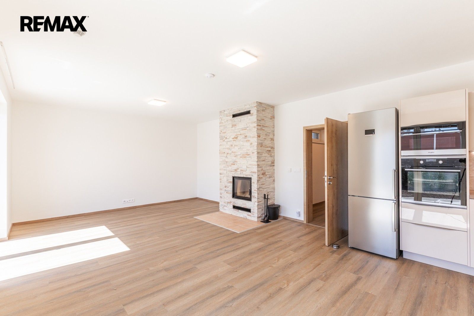 Pronájem rodinný dům - Vrbenská 962, Praha Hostavice, 107 m² - 5