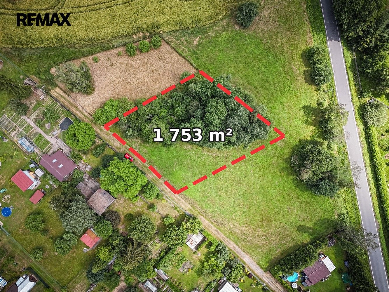 Pozemek pro bydlení, 1 753 m²