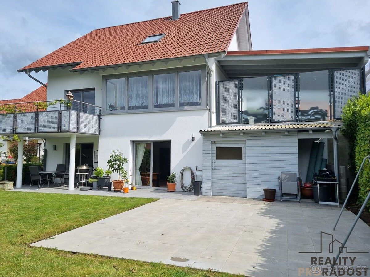 Rodinné domy, 987 66, Zahraničí - 1