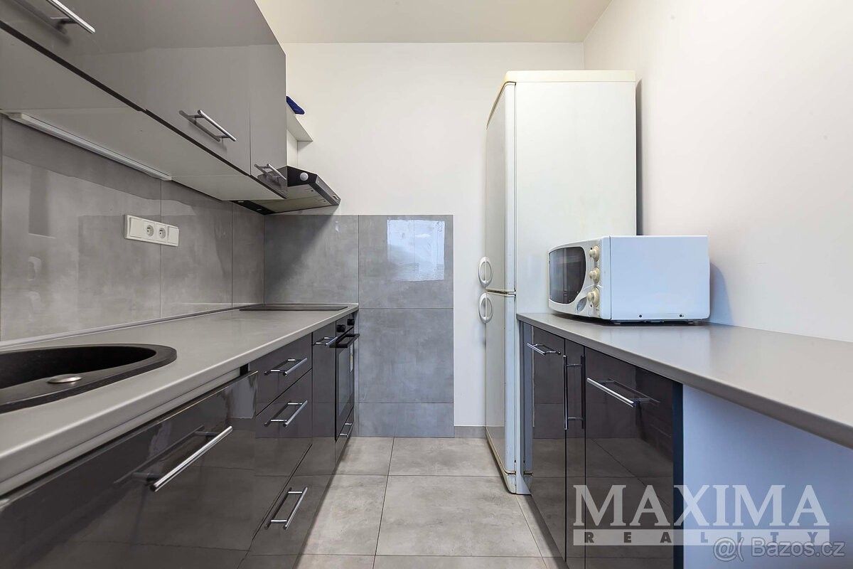 Pronájem byt - Praha, 100 00