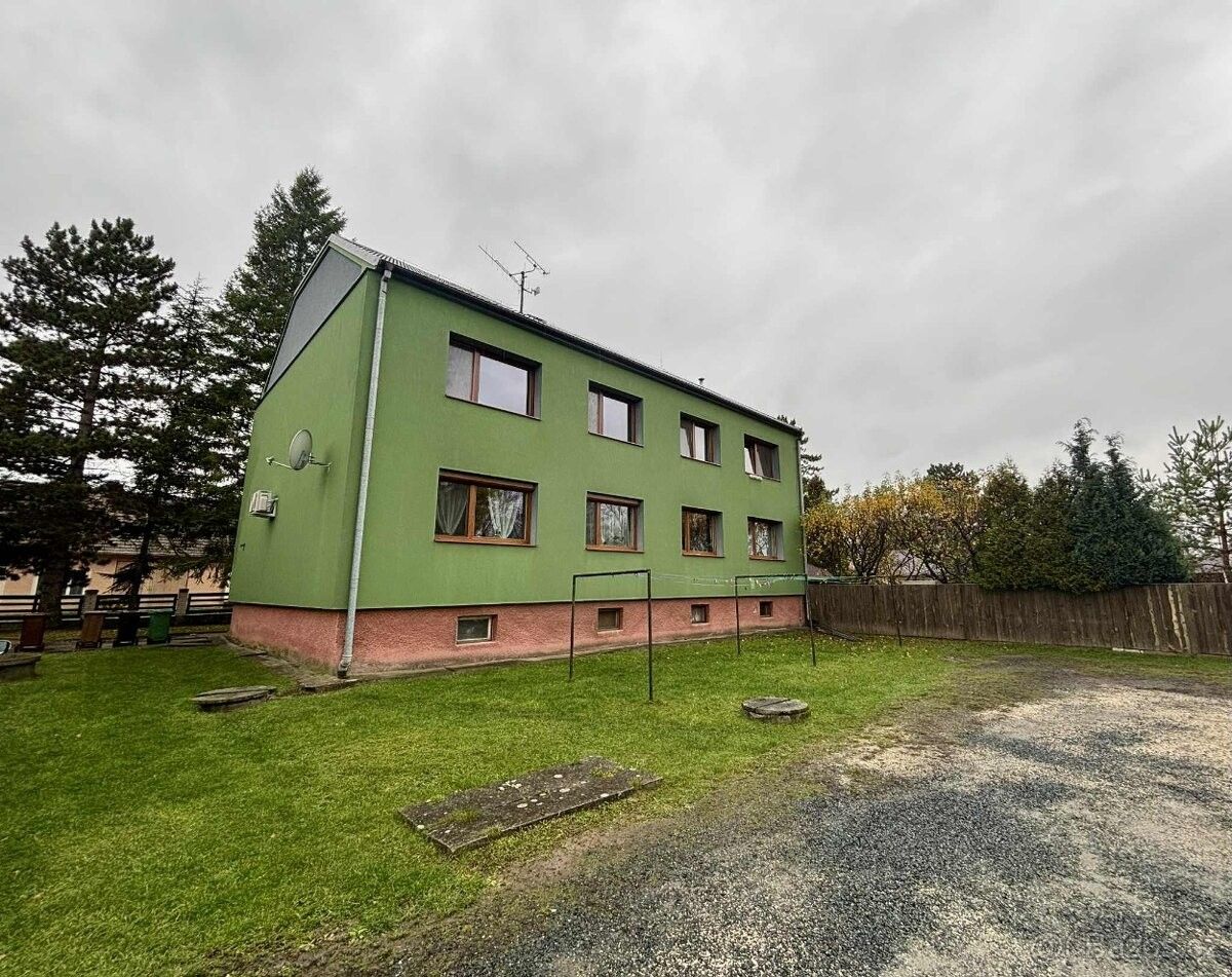 Prodej byt - Velká nad Veličkou, 696 74