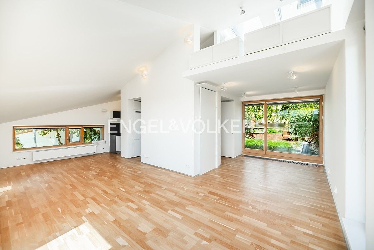 Pronájem rodinný dům - Horská, Praha Nové Město, 140 m² - 5