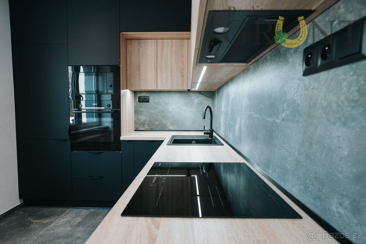Pronájem byt - Karviná, 733 01